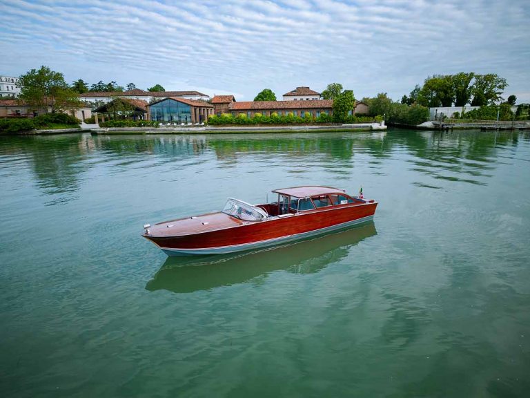 Classic Boats Venice 4 768x576