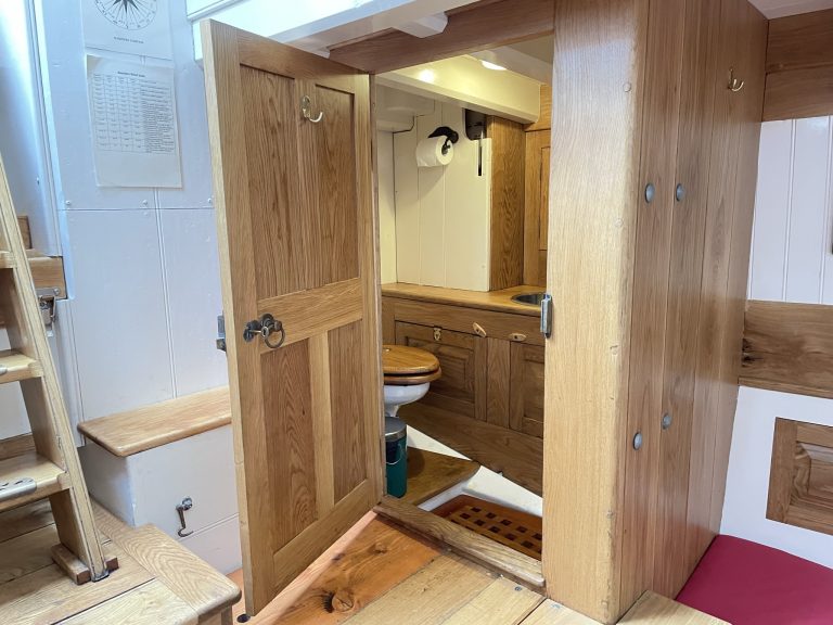 Falmouth Pilot Cutter Pellew interior 2 768x576