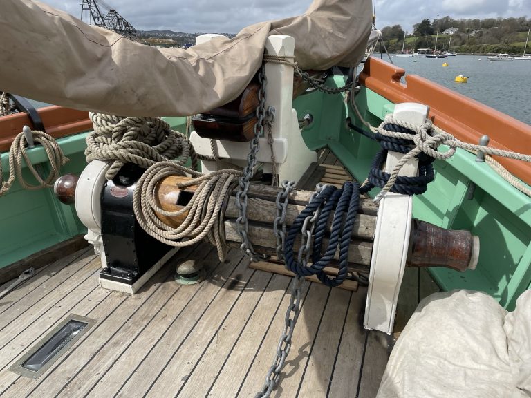 Falmouth Pilot Cutter Pellew windlass 768x576