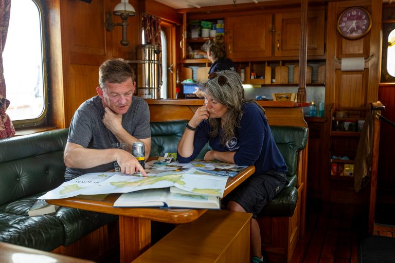 Guests in saloon of Blue Clipper 768x512