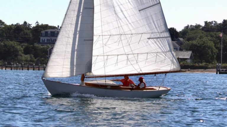 Isabella.2015.Gaff .Sailing.port  2048x1365 2nr 768x432