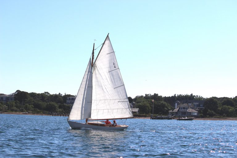 Isabella.2015.Gaff .Sailing.port  768x512