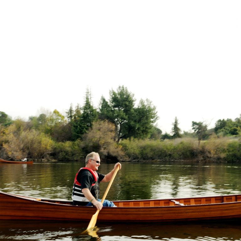 K013 Wooden Canoe with Ribs 18 ft L03 768x768