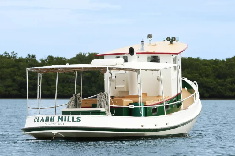 1972 mills boat works tug boat power 9961634 20250927122322894 2 768x512